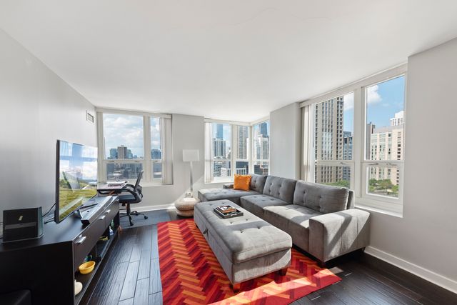 345 N La Salle Street 2203, Chicago, IL 60654