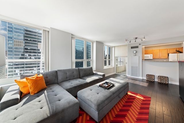345 N La Salle Street 2203, Chicago, IL 60654