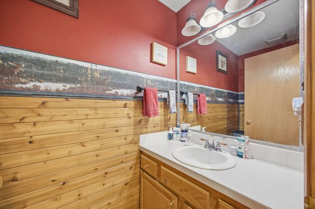 208 13th Street SW, Altoona, IA 50009