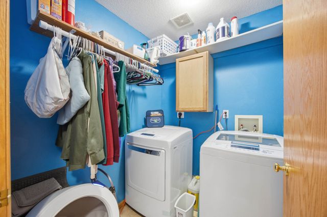 208 13th Street SW, Altoona, IA 50009