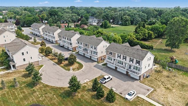 4576 Bradley Circle 25, Troy, MI 48085