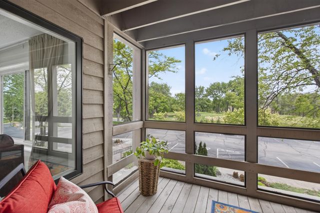 3801 W 98th Street 210, Bloomington, MN 55431