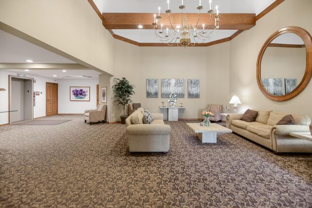 3801 W 98th Street 210, Bloomington, MN 55431