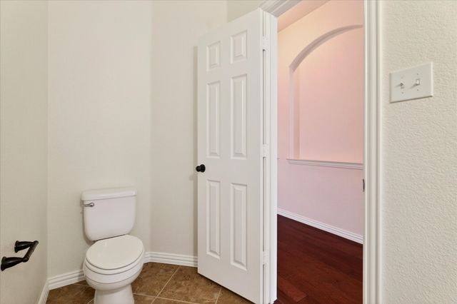 350 Falstaff Drive, Roanoke, TX 76262