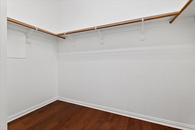 350 Falstaff Drive, Roanoke, TX 76262