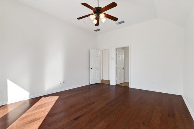 350 Falstaff Drive, Roanoke, TX 76262