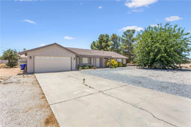 19891 Talihina Road, Apple Valley, CA 92307