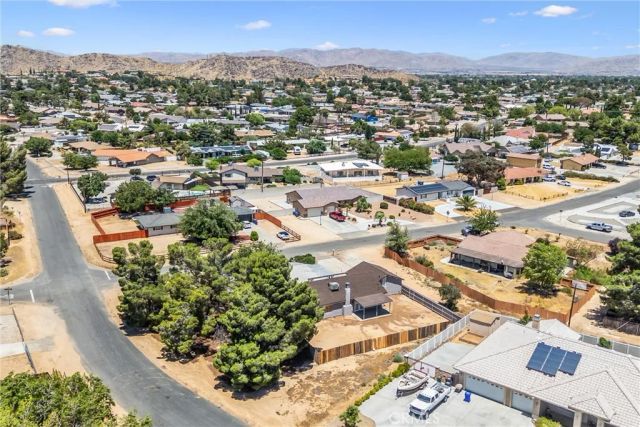 19891 Talihina Road, Apple Valley, CA 92307