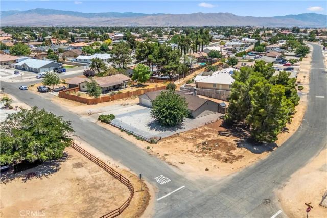 19891 Talihina Road, Apple Valley, CA 92307