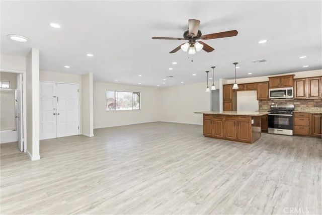 19891 Talihina Road, Apple Valley, CA 92307
