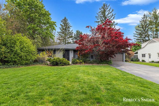 3134 Midland Drive, Grand Rapids, MI 49506