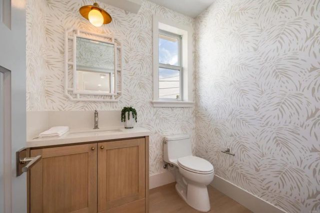 270 Normandy Lane, Carlsbad, CA 92008