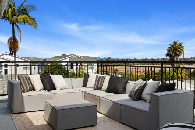 270 Normandy Lane, Carlsbad, CA 92008