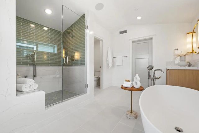 270 Normandy Lane, Carlsbad, CA 92008