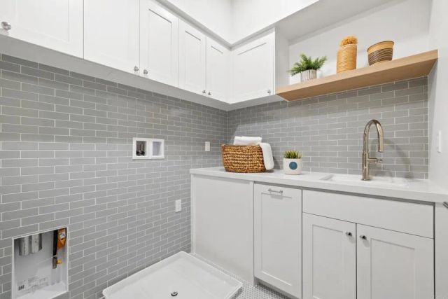 270 Normandy Lane, Carlsbad, CA 92008