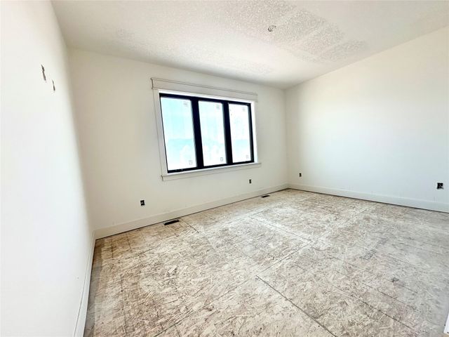 880 Harrington Way, Waukee, IA 50263