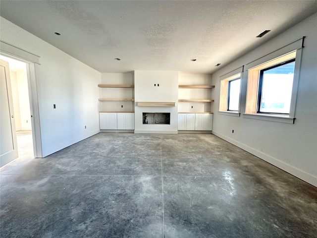 880 Harrington Way, Waukee, IA 50263