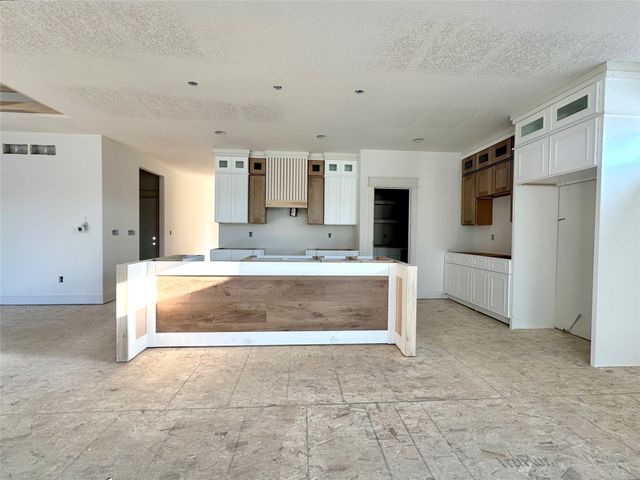 880 Harrington Way, Waukee, IA 50263