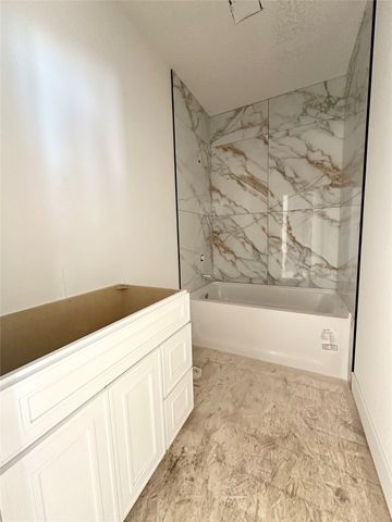 880 Harrington Way, Waukee, IA 50263