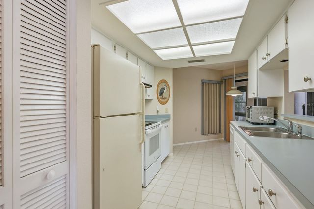 6810 PLUMLEAF COURT, Spring Hill, FL 34606