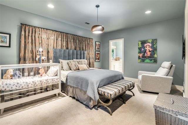 645 Kessler Reserve Court, Dallas, TX 75208