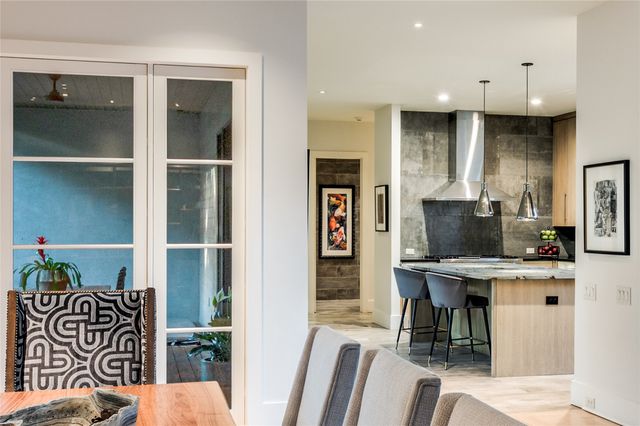 645 Kessler Reserve Court, Dallas, TX 75208