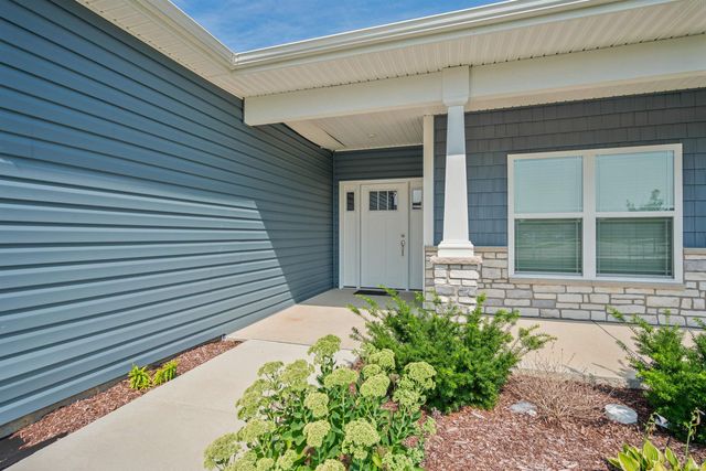 1816 SOUTHRIDGE Drive, Frankfort, IN 46041