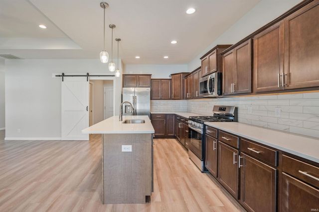 1816 SOUTHRIDGE Drive, Frankfort, IN 46041