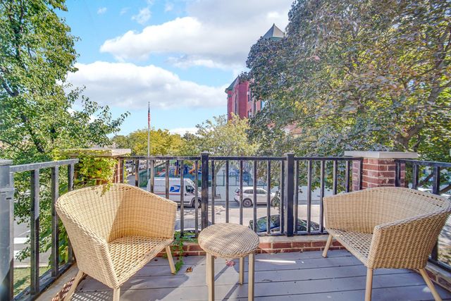 3402 S Bell Avenue, Chicago, IL 60608