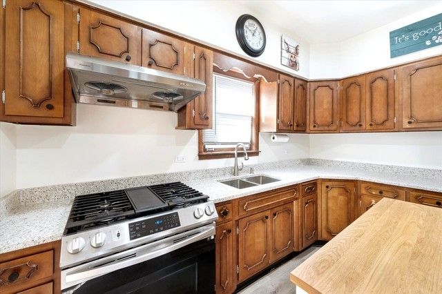 4607 S Karlov Avenue, Chicago, IL 60632