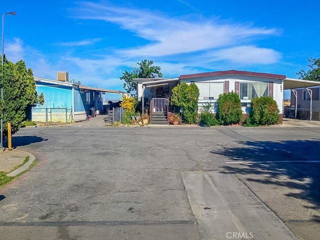 45800 Challenger Way 268, Lancaster, CA 93535