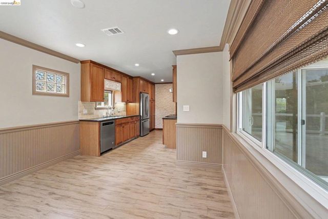5545 Southbrook Dr, Clayton, CA 94517