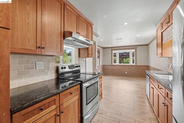 5545 Southbrook Dr, Clayton, CA 94517