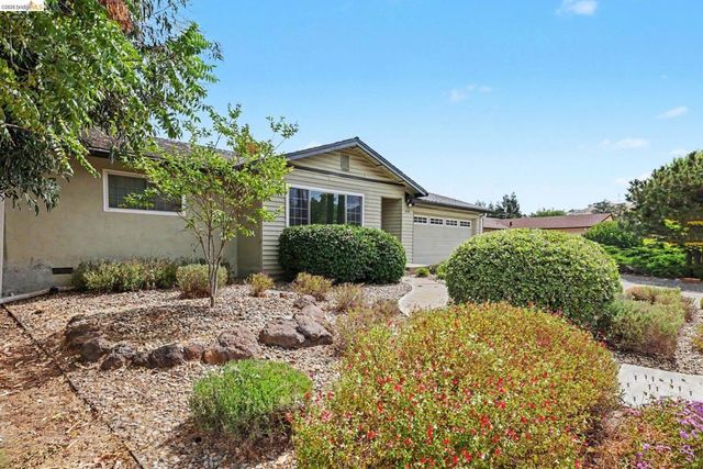 5545 Southbrook Dr, Clayton, CA 94517