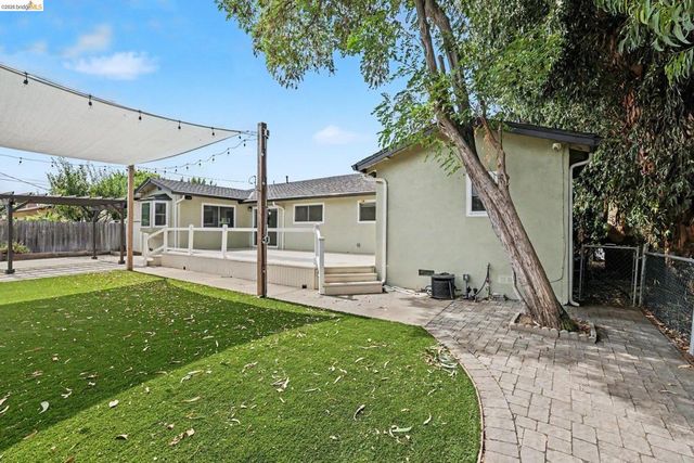 5545 Southbrook Dr, Clayton, CA 94517