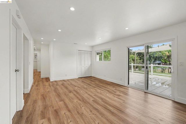 5545 Southbrook Dr, Clayton, CA 94517