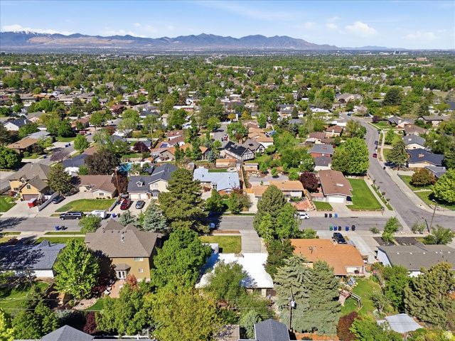 6557 S 2600 E, Cottonwood Heights, UT 84121