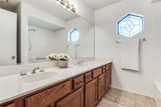 317 N Beltwoods Drive, Desoto, TX 75115