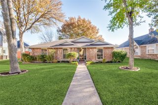 317 N Beltwoods Drive, Desoto, TX 75115