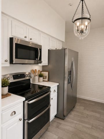 810 Augusta Drive, Houston, TX 77057