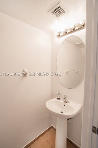 132 SE 28th Pl, Homestead, FL 33033