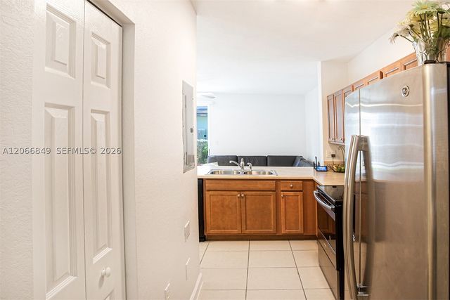 132 SE 28th Pl, Homestead, FL 33033