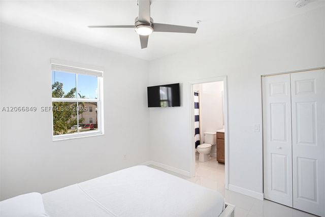 132 SE 28th Pl, Homestead, FL 33033