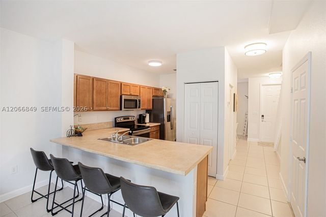 132 SE 28th Pl, Homestead, FL 33033