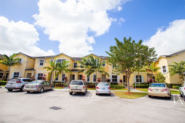 132 SE 28th Pl, Homestead, FL 33033