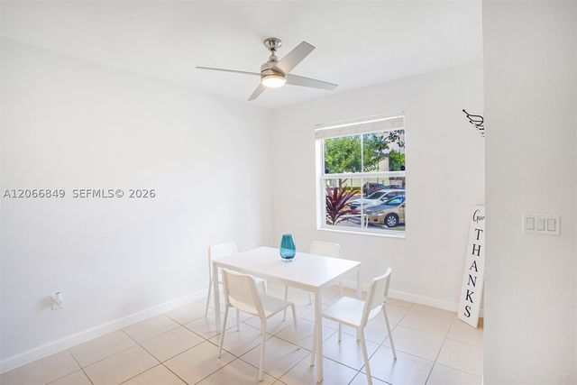 132 SE 28th Pl, Homestead, FL 33033