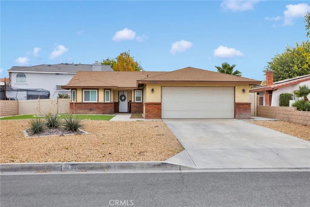 12566 Fairway, Victorville, CA 92395