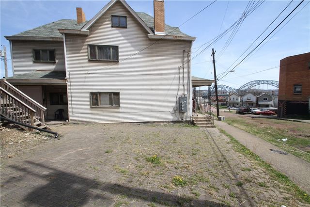 900 Island Ave, Mckees Rocks, PA 15136