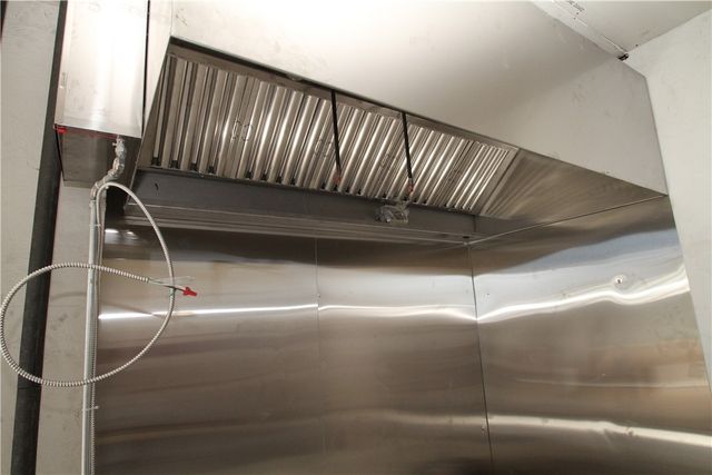 900 Island Ave, Mckees Rocks, PA 15136