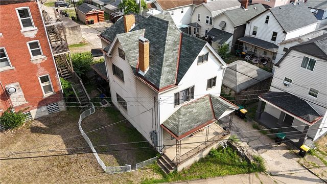 900 Island Ave, Mckees Rocks, PA 15136